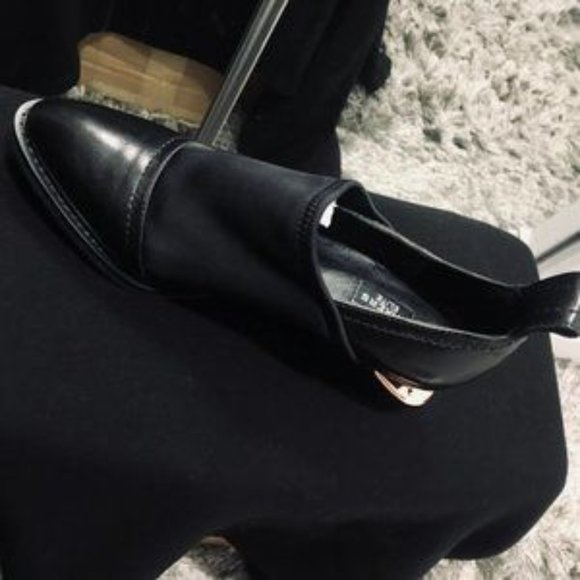 Bakers Elite Shoes Bakers Elite Lorree Black Leather Heel Loafer